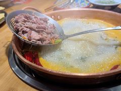 -洱火云南酸菜牛肉火锅(石景山当代商城店)