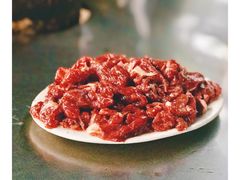 生切羊肉-阿婆东山羊肉店(鸿港海鲜批发市场店)