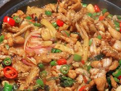 -蛙小侠·沸腾砂锅牛蛙(增城东汇城店)