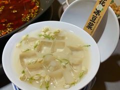 -吃城都·鱼蛙火锅(西玉龙街店)