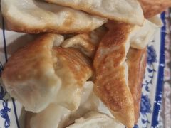 马蹄锅贴-长人馄饨铺(解放街店)