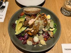 鸡肉牛油果沙拉-The Diner X餐厅(青岛万象城店)