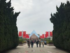 -上海市龙华烈士陵园