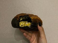 墨魚汁雞肉芝士面包-PAPER STONE BAKERY(天环店)