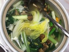 健康養生一品煲-金碧轩粤菜海鲜大酒楼