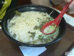201106271052-食其家·牛丼咖喱(广元西路店)