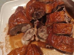 -年辉渔村·非遗传承餐厅(新丰江店)