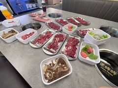 -张哞哞·鲜切牛肉自助火锅(高德置地店)