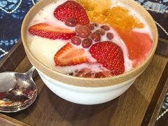 恋恋草莓豆腐花-桥香园过桥米线(国贸店)
