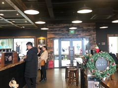 大堂-星巴克臻选(青岛麦凯乐分店)