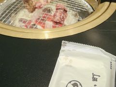 -山川小町·极番烧肉(新地假日广场店)
