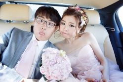 iphone_upload_pic-纯色时光婚纱艺术馆WHITE
