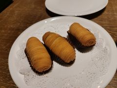 三丝眉毛酥-廊亦舫Lang Yi Fang Restaurant(金桥店)