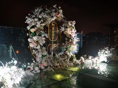 -The ROOF (通盈中心店)