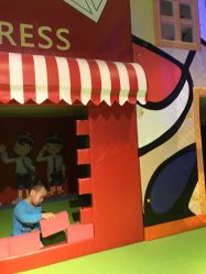 -Land Mark蓝马乐园(华联武夷购物中心店)