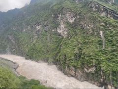 -丽江虎跳峡景区-售票处