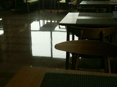 -西安大雁塔科技大学地铁站亚朵酒店