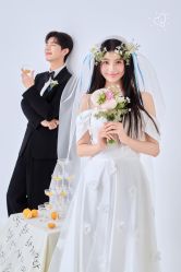 -蒙太奇婚纱摄影(万达店)