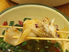 -拈签一笑黄牛肉辣卤串串