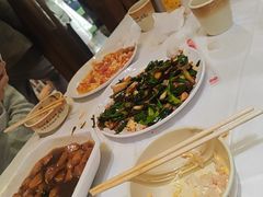 -华光驿站私房菜·黑金冠