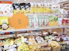 -来伊份(瑞虹天地瑞虹坊店)