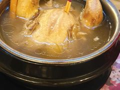-皇室宴会厅(香港迪士尼乐园)