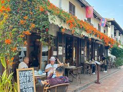 -Le Banneton Café French Bakery