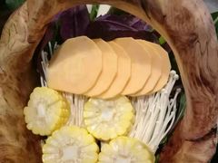 -东椰·海南椰子鸡火锅(朝阳门店)