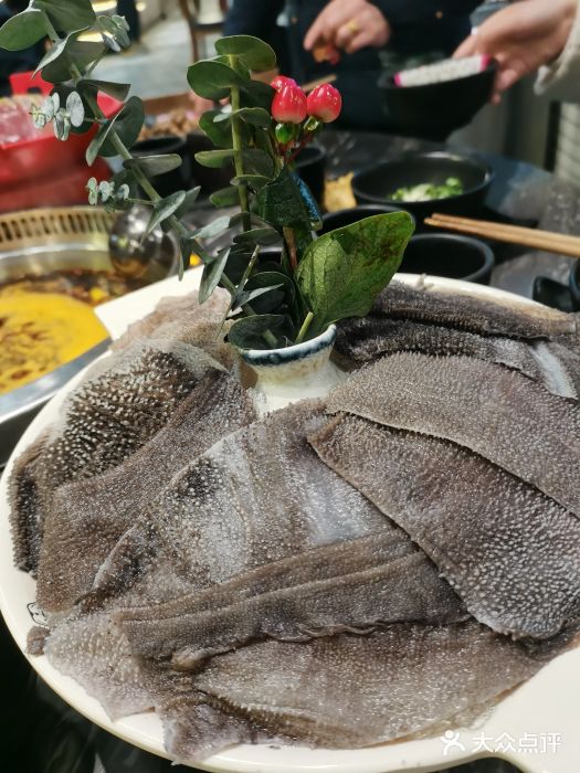 小王少龙火锅(沙南街店)精品毛肚图片