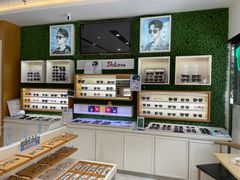 -光明眼镜·蔡司授权(九亭U天地店)