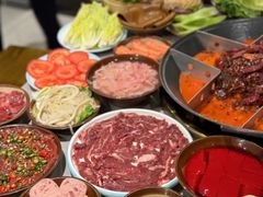 -渝嘴小老弟老火锅(华新村店)