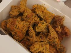 -BHC炸鸡(明洞总店)