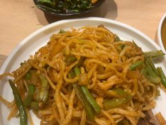 排骨焖面锅-蒙土乡铁锅焖面(东河店)