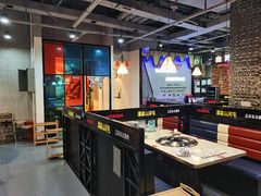 -哈尔滨烧烤·山河村铁锅炖(交大店)