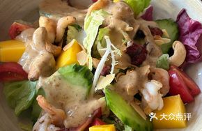 Mango Cucumber Shrimp Quinoa Salad