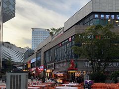 -宝龙城(杭州滨江店)