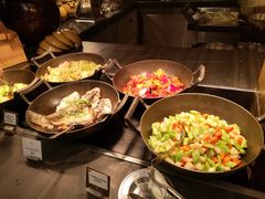 -圣丰索菲特·2 On 988 Café 自助餐厅