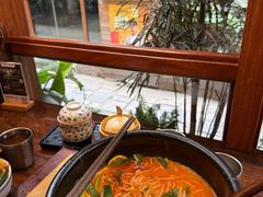 -银米·云南传统过桥米线(双廊黑金冠店)