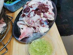 连州果园鸡-威邵鸡煲(西华路总店)