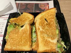 -The Habit Burger Grill 哈比特汉堡(复兴soho店)