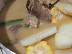 -肥仔文澳门猪骨煲(南京西路店)