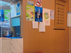 -红渡小香·牛肉麻辣香锅(车站南路店)