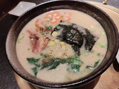豚骨拉面-炉石六本目·冰鲜和牛炭火烤肉·寿喜烧店(梅江店)