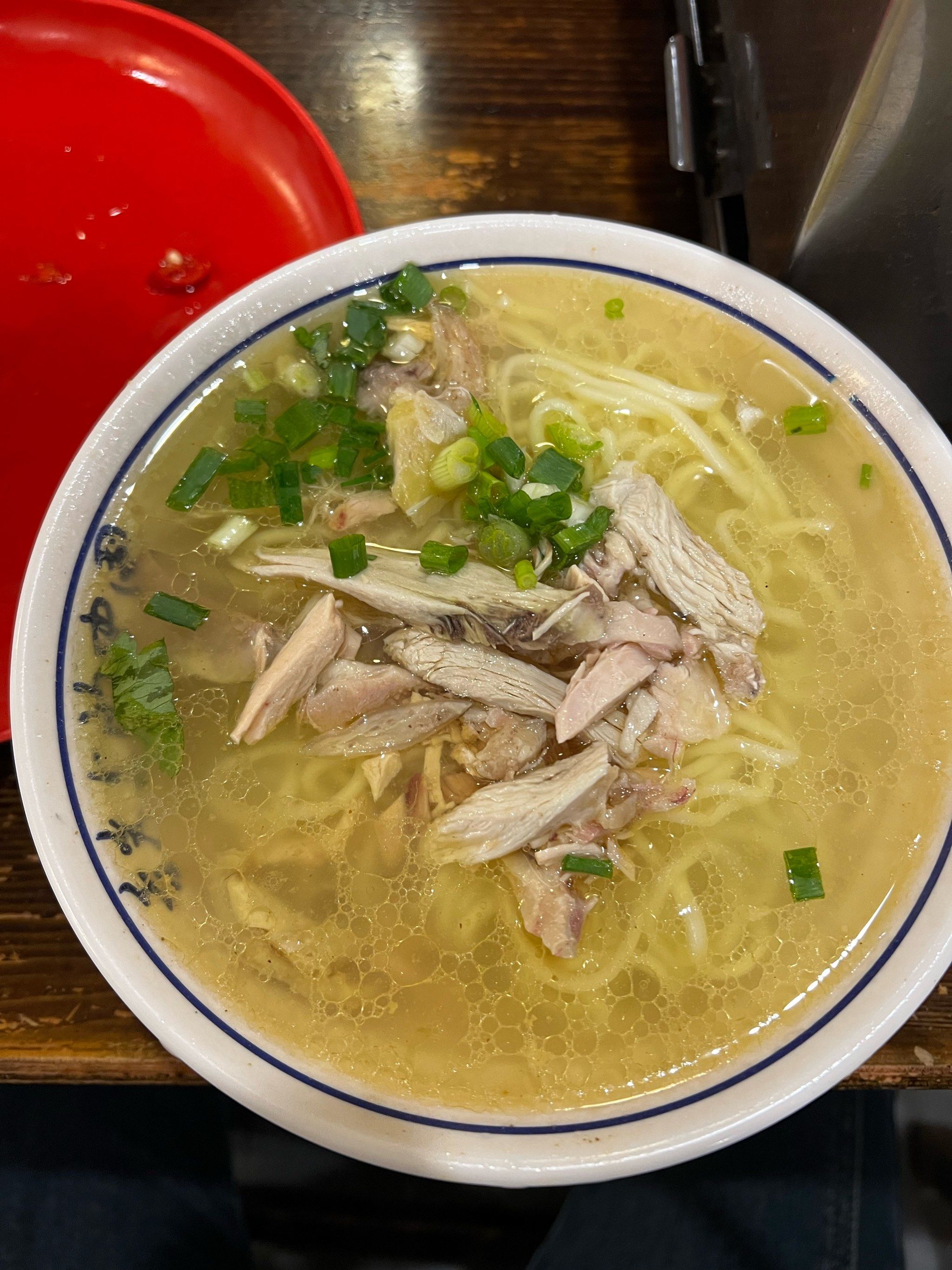 温暖一碗鸡汤面