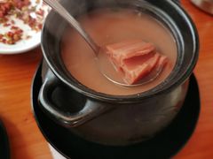 -莲餐厅·湖北菜·潜江小龙虾店(愚园路店)