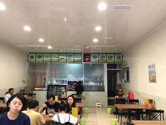 大堂-继红顺河抄手名小吃