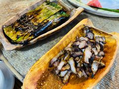烤猪脸肉-基诺山寨.版纳民族特色菜