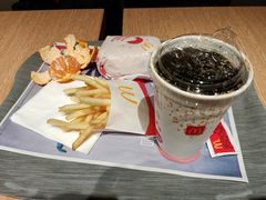 -麦当劳(中山公园龙之梦店)