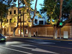 -常熟路(地铁站)