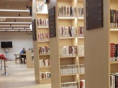 -漕河泾街道图书馆(漕河泾社区文化活动中心店)